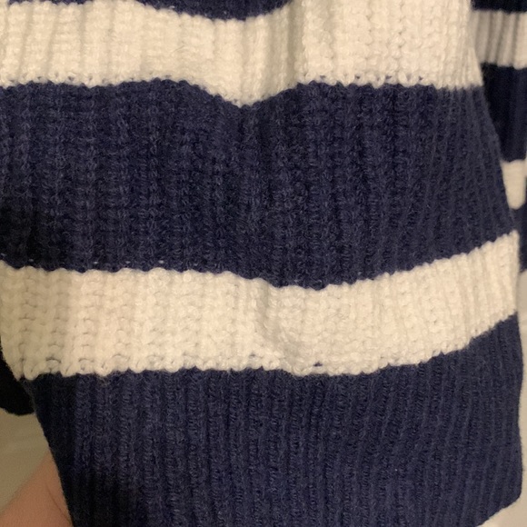 NWT Old Navy Button Down Knit Sweater Navy and White, Cotton/Nylon/Polyster/Wool - Picture 4 of 6